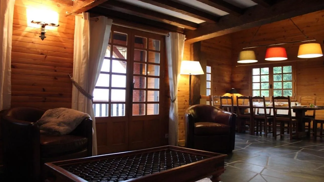 Chalet Artheis Ле-Гран-Борнан Франция